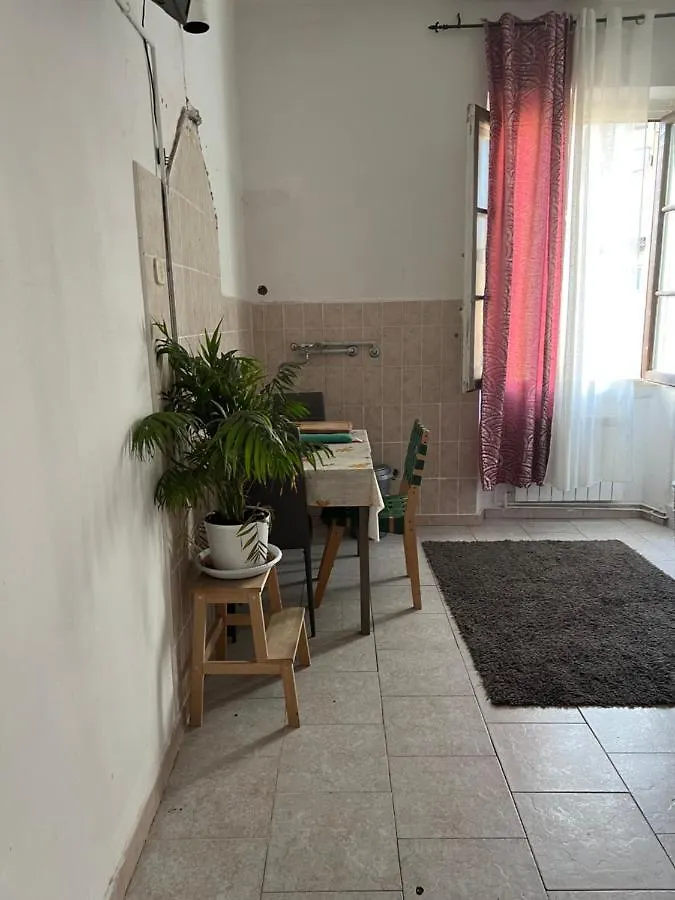 San Jacopino Simple Apartment Florence